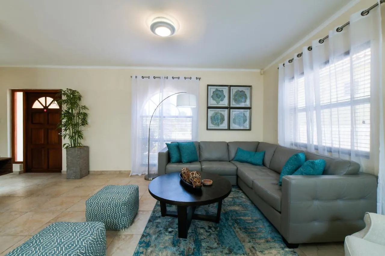 Villa Adora Palm Beach Aruba