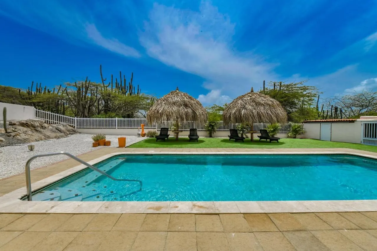 Villa Adora Palm Beach 0*,  Aruba